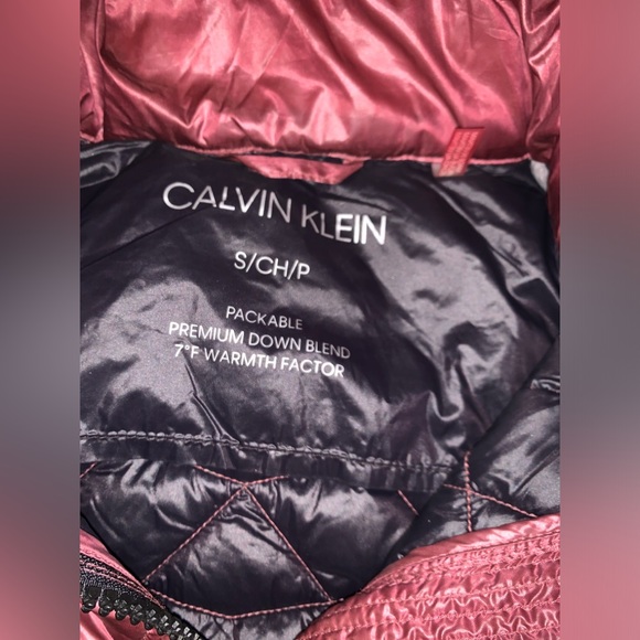 Calvin Klein Packable puffer Jacket with hood ROSE PINK - Picture 5 of 8